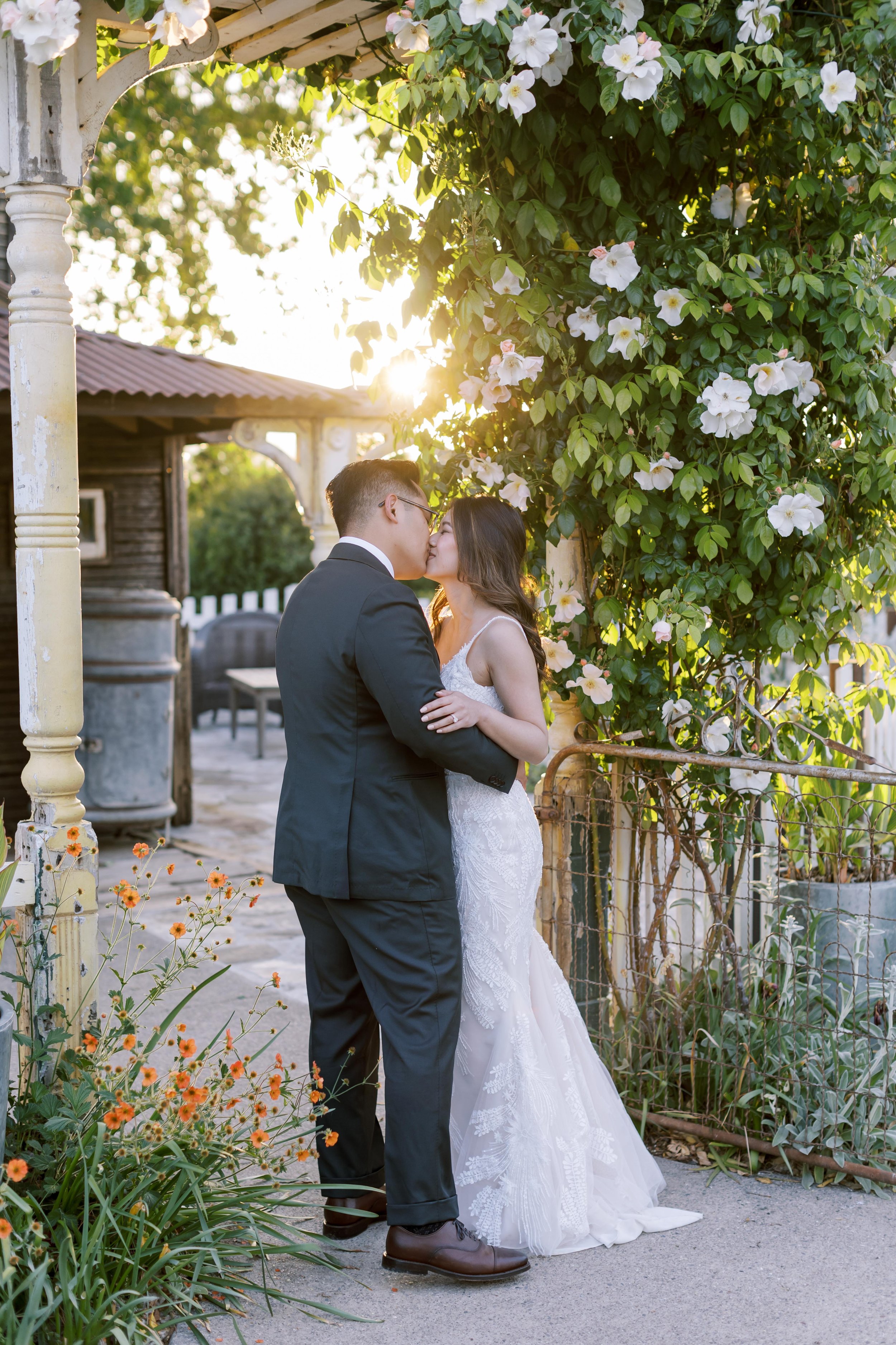 Jess&JasonWedding_SneakPeeks_IvoryBlushPhotography38.jpg